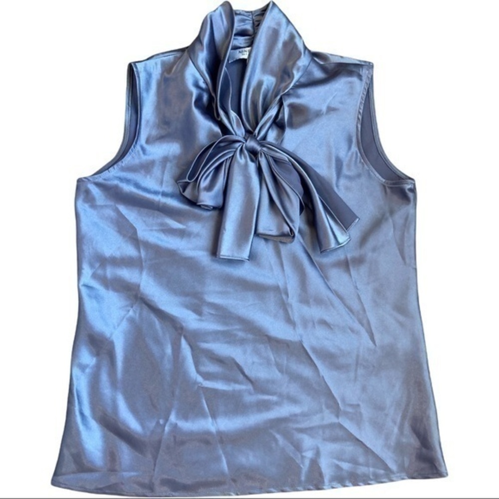 Nine West Suit Separates size small sleeveless silver blouse, v neck ties front
